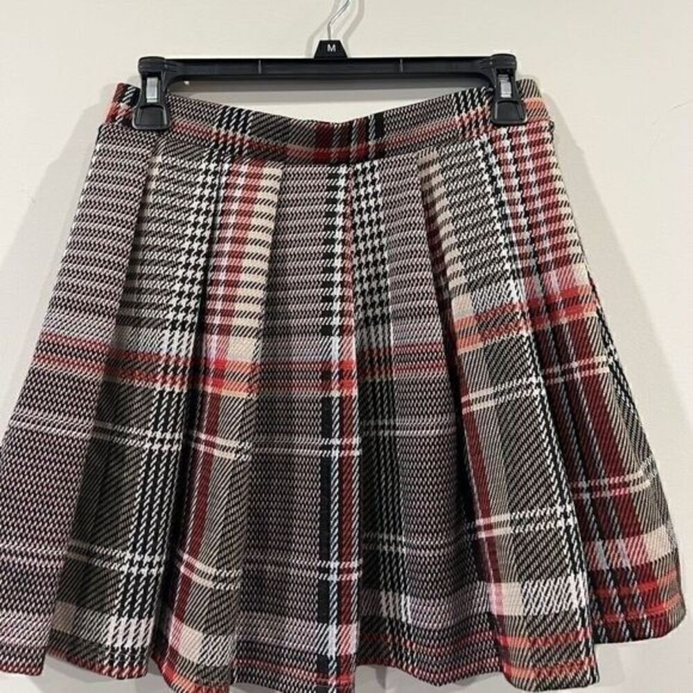 Just Polly Juniors' Plaid Pleated Skater Skirt Pink Plaid Medium - Picture 3 of 5